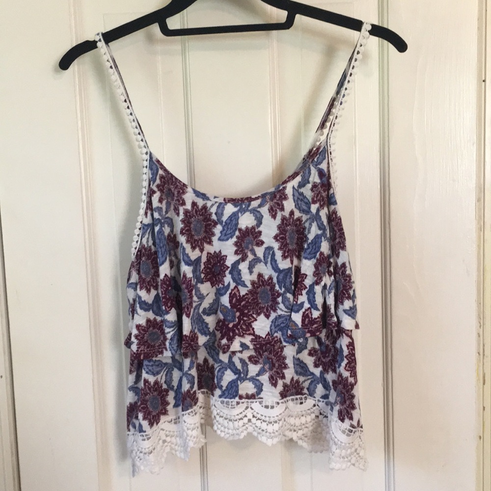 Forever 21 Sleeveless Cropped Floral Top